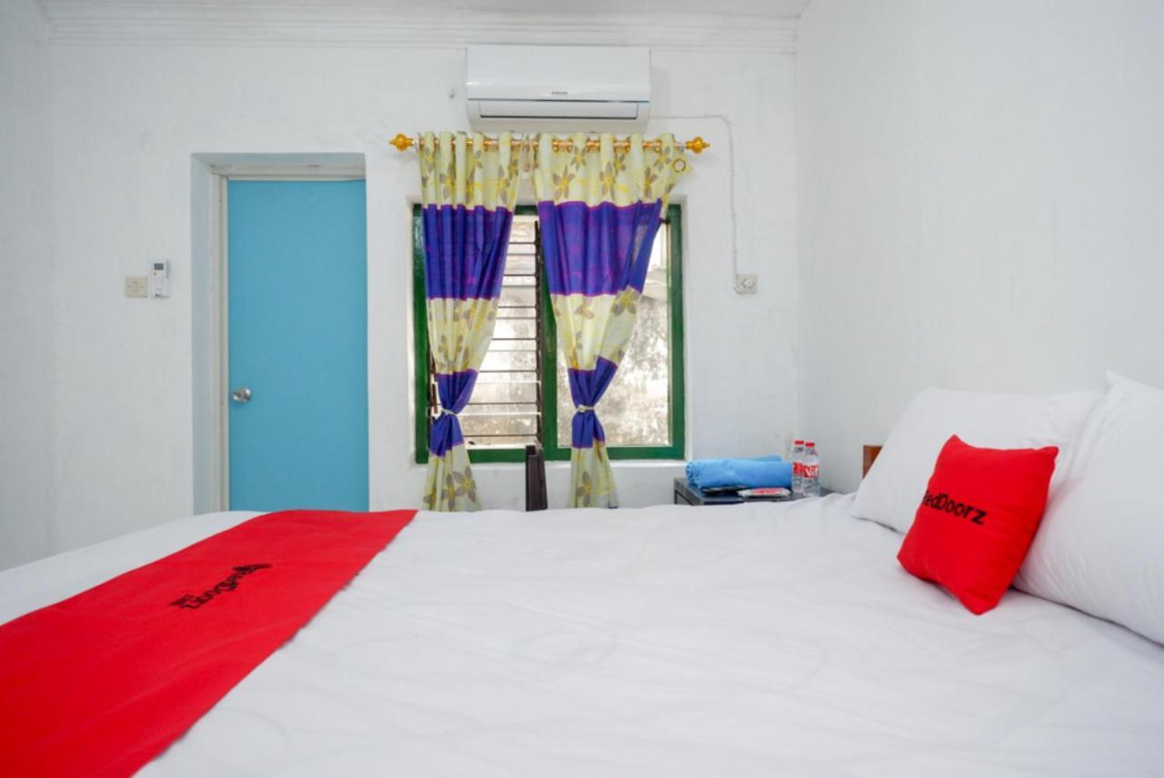 Reddoorz Syariah @ Ndalem Kembang Sore Джокьякарта Экстерьер фото
